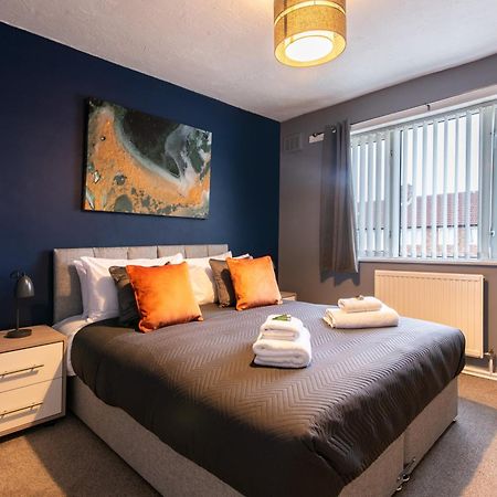 3 Bed Apartment - Perfect For Contractors Near Liverpool Airport ヘイル エクステリア 写真
