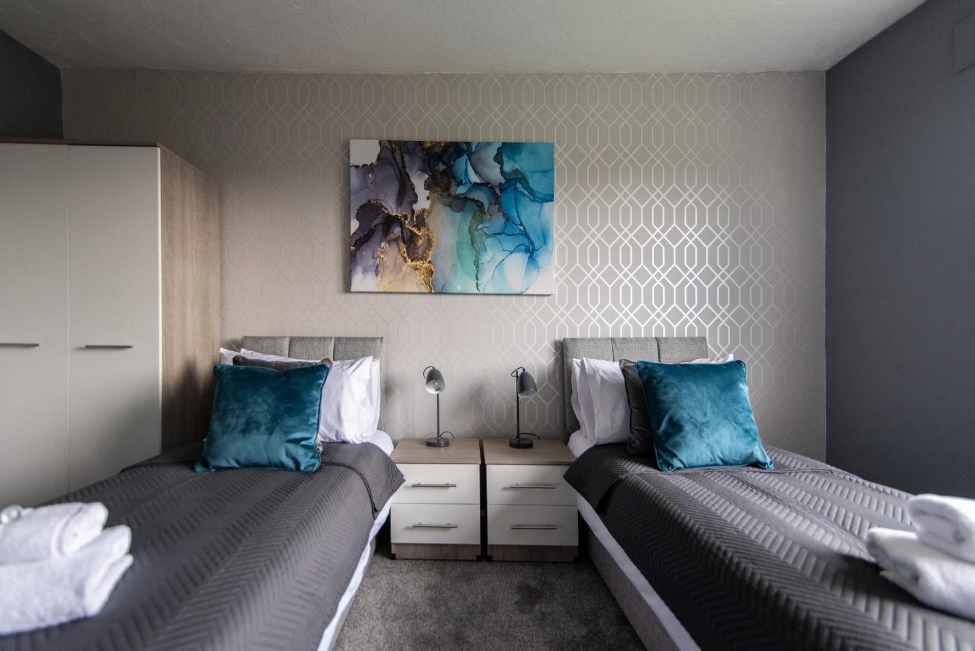 3 Bed Apartment - Perfect For Contractors Near Liverpool Airport ヘイル エクステリア 写真