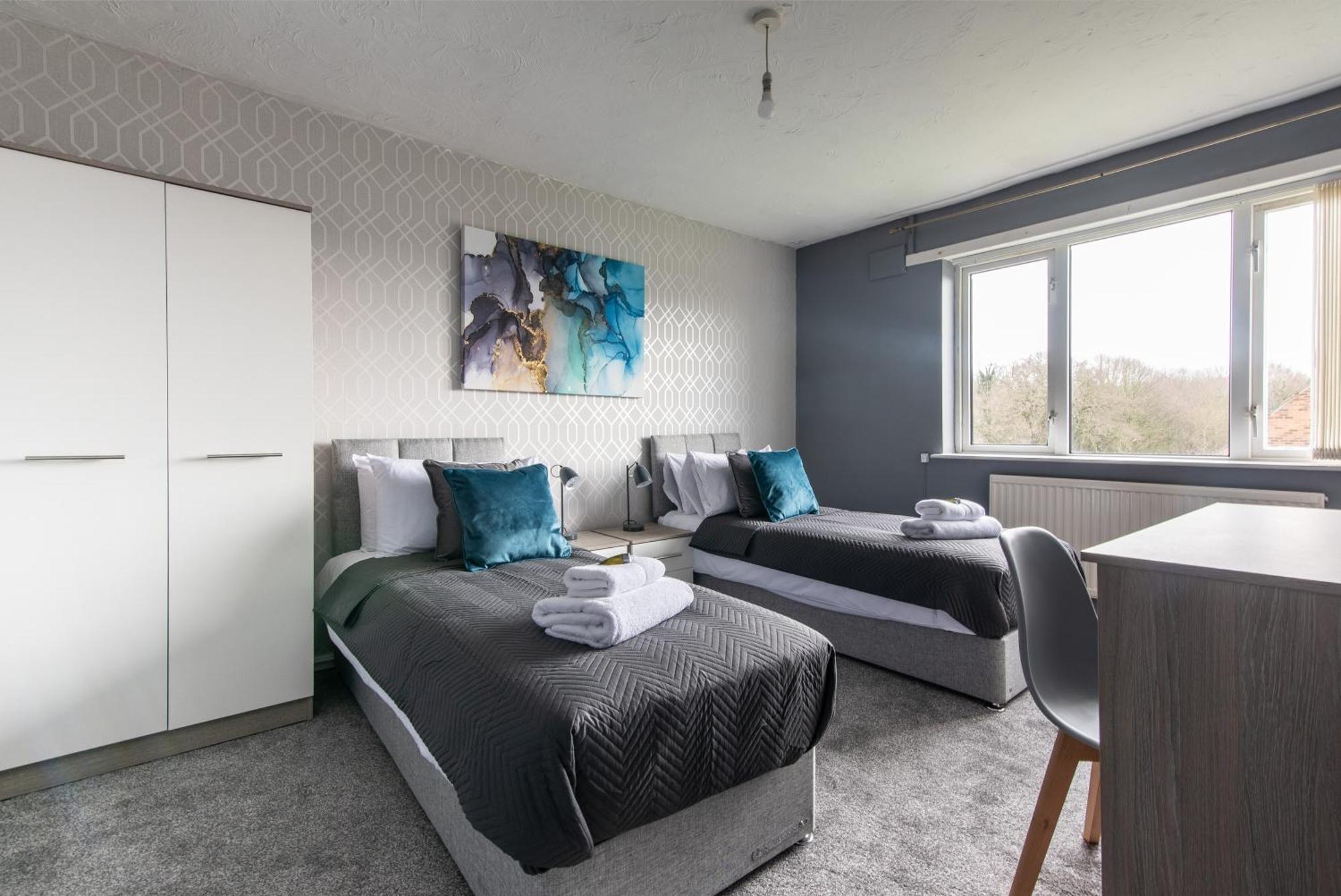 3 Bed Apartment - Perfect For Contractors Near Liverpool Airport ヘイル エクステリア 写真